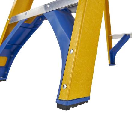 Werner 716 Series 5-Tread Fibreglass Swingback Stepladder 1.54m