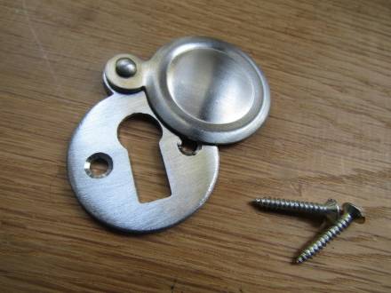 Frisco Satin Chrome Plated Covered Escutcheon