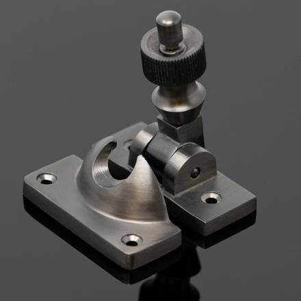 Traditional Hardware Brighton Fast Lock Satin Chrome Plated - Standard Locking Sash Fastener